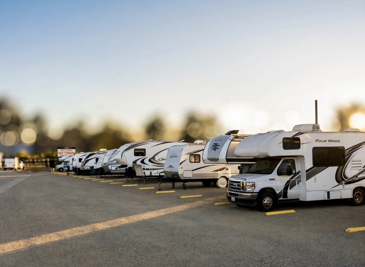 How to store my trailer over winter - Erle Road Self Storage has the most secure RV storage in Marysville CA only 2 minutes from Costco